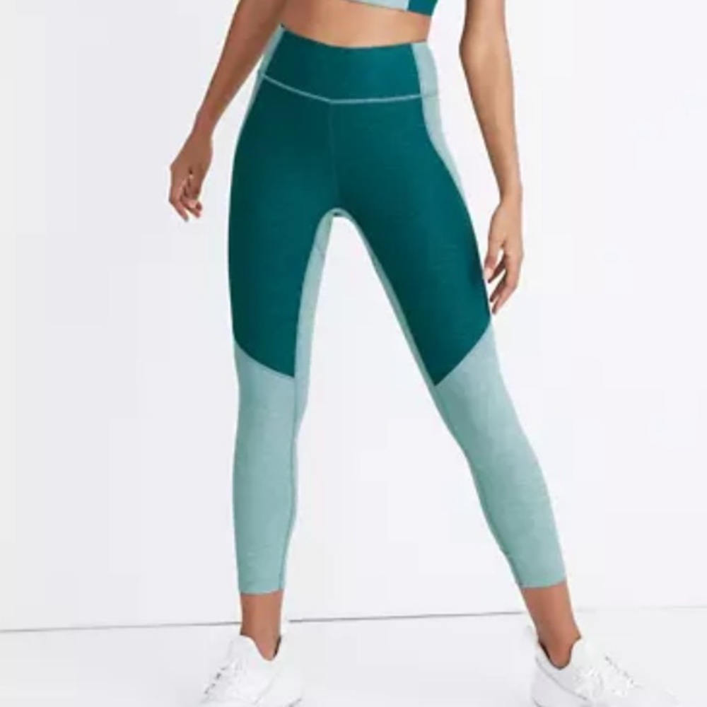 Outdoor Voices 3/4 Warm-up leggings